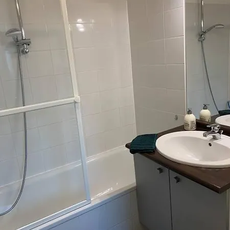 Apartment Situe Au Port Avec Piscine Le Teich